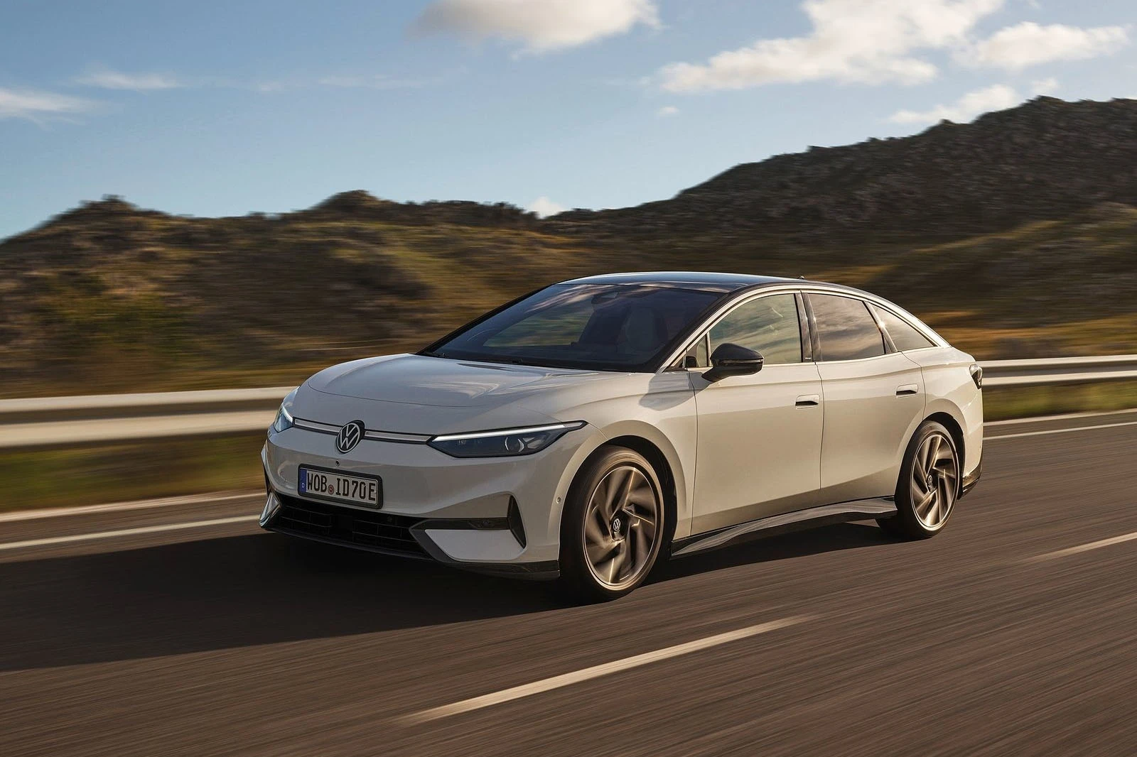 Alman Ekolünün Yeni Temsilcisi: Volkswagen ID.7 Pro